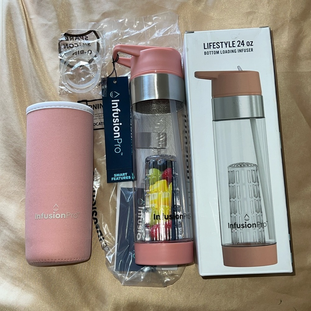 Infusion Pro Reusable Water Bottle 24oz